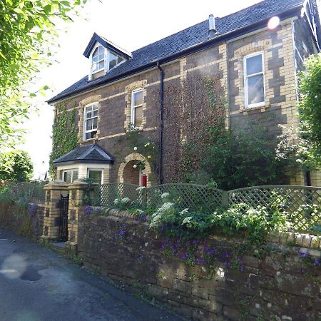 Ryvington Apartments Abergavenny Dış mekan fotoğraf