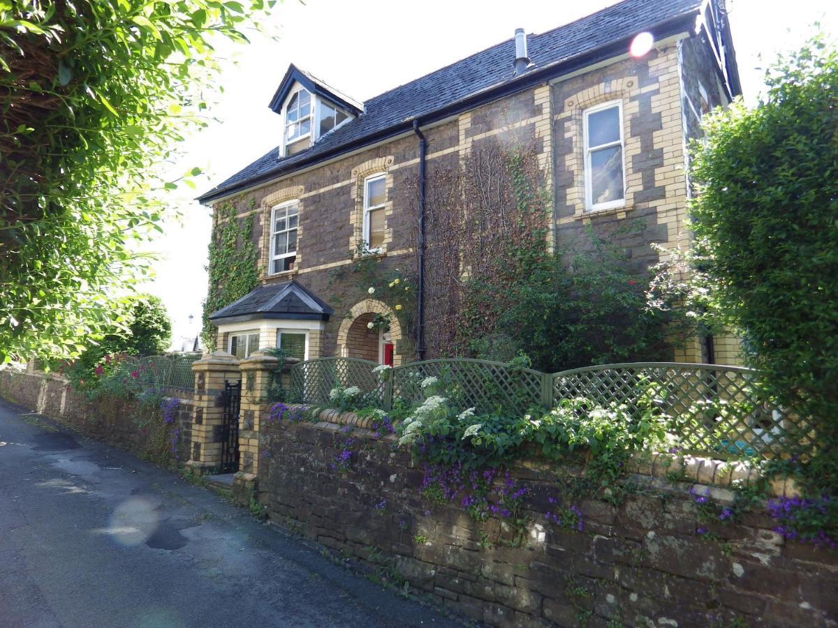 Ryvington Apartments Abergavenny Dış mekan fotoğraf
