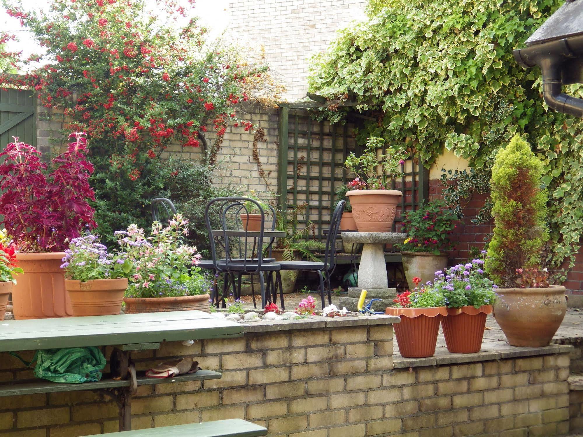 Ryvington Apartments Abergavenny Dış mekan fotoğraf