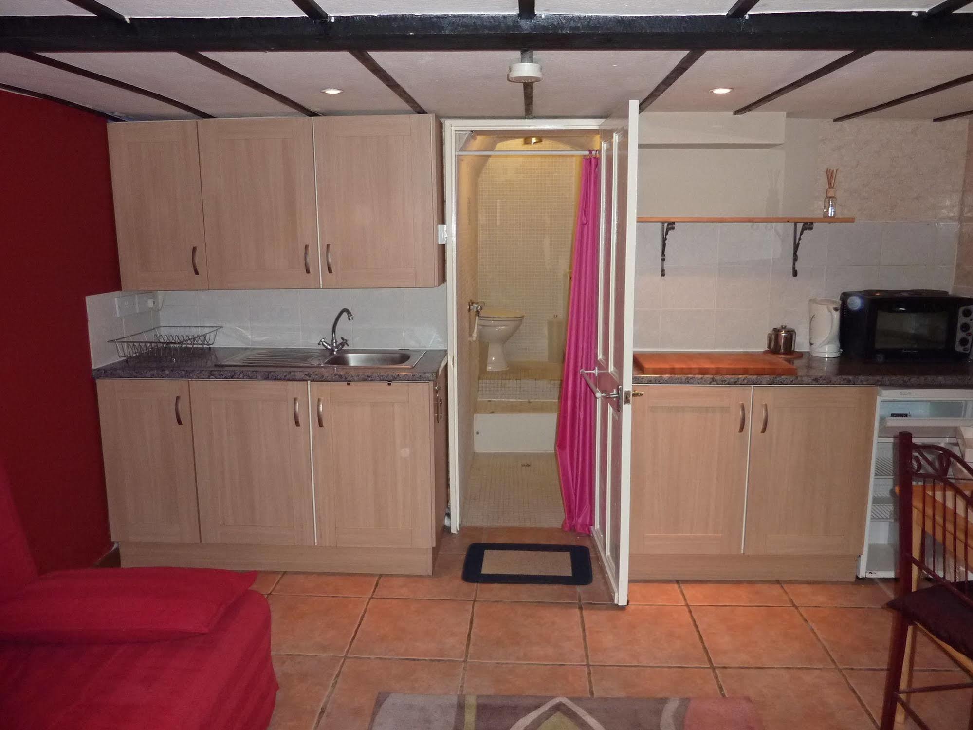 Ryvington Apartments Abergavenny Dış mekan fotoğraf